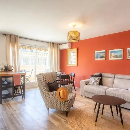 #4 Papon Parking Climatise Terrasse & Wifi 5mins A Pieds Du Vieux Apartment *